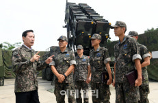 北 통미봉남에 길 잃은 文 베를린 구상…대북 전략 바꿔야