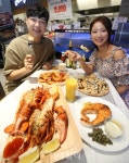 수범레스토랑/마트 | [포토]대형마트에 씨푸드 레스토랑이?