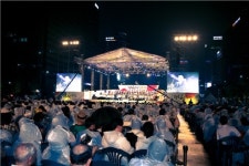 촛불집회 광화문 광장서 광복절기념 음악회 개최