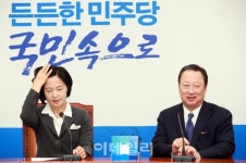 [포토]면담하는 추미애-박용만