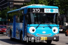 아이만 내린 채 운행한 240번 버스…서울시 조사 착수