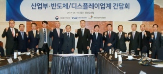반·디 CEO 만난 백운규 일자리·상생 힘써달라