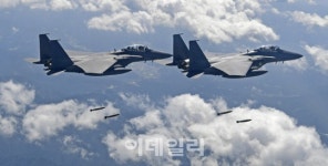 [포토] MK-82 폭탄 투하하는 공군 F-15K