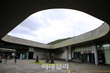 [여행] 느릿느릿 버스타고…제주 중산간을 기웃기웃