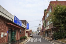 [도시, 예술품다①] 옛 쌀 창고에 문화예술창작공간이 들어서다