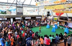 [포토]정선5일장 아리랑 공연