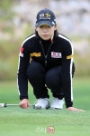 [포토] 이미향 예절 바르게 퍼팅 라인 살피기