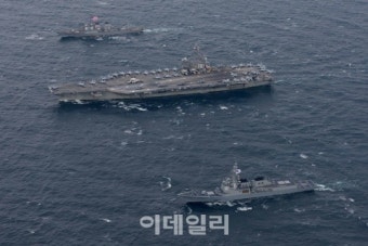 해군, 美 항모 3척과 동해서 연합훈련…역대 최대 전력 집결