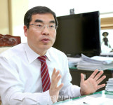 폐광을 노다지로 양기대 시장 광명동굴 앞세워 경기도지사 출사표