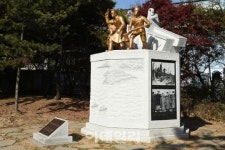 2차 인천상륙작전 전승비 제막, 1·4후퇴 후 연합군 북진 기반 마련