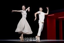 [문화대상 이 작품] 아이유 노래에 춤추는 춘향이…실험정신 빛났다