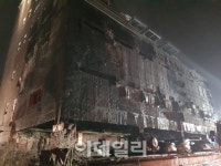 29명 사망 제천 화재, 탈출 막은 목욕탕 통유리가 대형 참사 불렀다