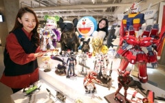 [포토]아이파크몰, 키덜트 전문숍 토이앤하비 리뉴얼 오픈