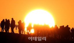 [포토]무술년 해맞이 나온 시민들