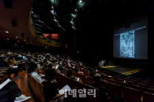 토탈아트 혹은 레디메이드…건축 현대미술로 배운다