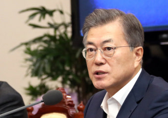 文대통령 “피해자 용기에 경의…미투운동 적극 지지”