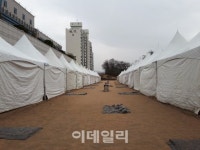 [르포]용역 동원에 휴교령까지…총신대 캠퍼스에 봄은 오지 않았다