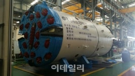 이엠코리아, 세계 최초 전·후진 터널굴착…신규 토건株 부각