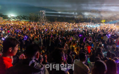 [포토] 야간에 골프장에서 열린 서원밸리 그린콘서트