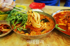 [여행] 얼큰·시원·담백…칼국수 한가락 뽑고 가실래유