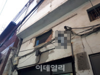 일제때 건물 리모델링해 영업…핫플레이스 카페는 안전 사각지대