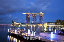 김정은 덕에 전세계 생중계된 마리나베이샌즈..쌍용건설 방긋