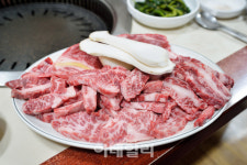 [여행] 바위가 된 선녀 셋...닿기 힘들어 더 끌리는 섬
