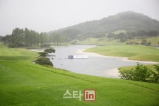 [포토]KPGA선수권대회 '폭우로 중단된 골프장 전경'