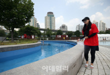 [포토]뚝섬한강공원 야외수영장으로 오세요