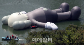 석촌호수 공공서비스 실험공간 1관 | [포토]석촌호수에 설치된 공공 미술 프로젝트