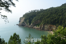 산과 바다로 아름다운 여름 정취를 느끼며 걷다