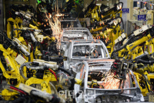 공장 셧다운…자동차업계 전면 휴가 돌입