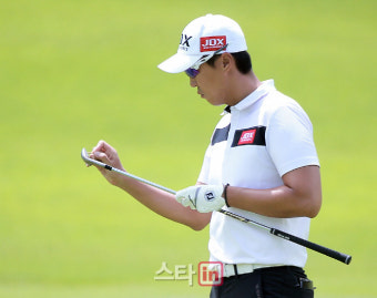 [포토] 공동선두 마감 변진재 '페이스는 깨끗하게'