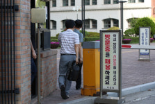 '시험지 유출' 의혹 숙명여고 쌍둥이, 같은 오답 적었다