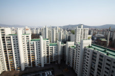 송파구 ‘아시아선수촌아파트’ 경비원 감축 안 한다
