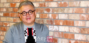 북한 찾는 작곡가 김형석 