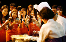 [포토] 전통문화 배우는 외국인 유학생들