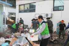소상공인진흥공단, 태풍 피해 경북 영덕 강구시장 방문