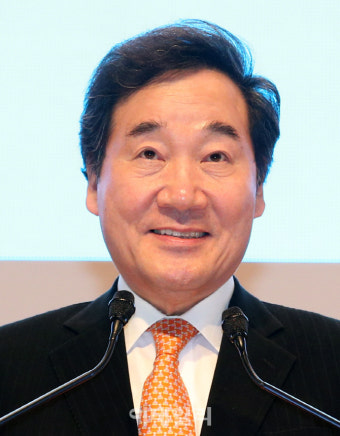 [포토]'제 53회 전국여성대회' 참석한 이낙연 총리