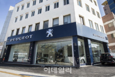 푸조, ‘송파 전시장’ 개관...서울 동남권·경기 남부 판매 강화