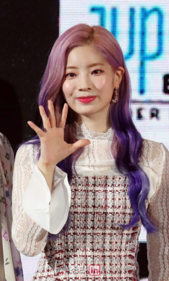 'BTS 이어 트와이스' 日우익 
