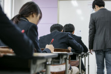 남자 사감이 매일 女기숙사에...속옷 통 뒤져 울산 고교 폭로글