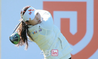 [포토] 김지영 '어마어마한 비거리로 기선 제압'