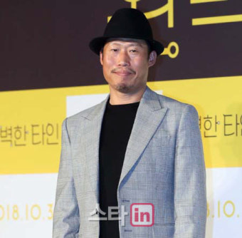 유해진 부친상…슬픔 속 빈소 지켜