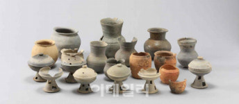 무주 대차리 고분군서 전북 최대규모 신라 토기 발견