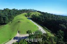 공주 송산리 고분군, 30년 만에 재조사 완료