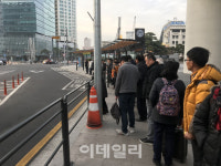 도심서 사라진 택시…시민들 30분째 기다려 VS 쾌적하다