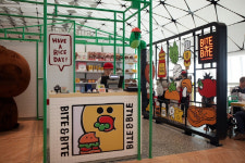 라인프렌즈, 홍콩국제공항에 캐릭터 테마 레스토랑 운영