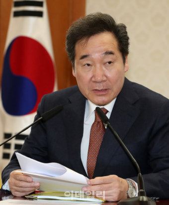 [포토]모두발언하는 이낙연 총리