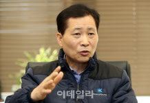 [리딩컴퍼니 CEO]샐러리맨 신화 이재광 회장…중통령 출사표